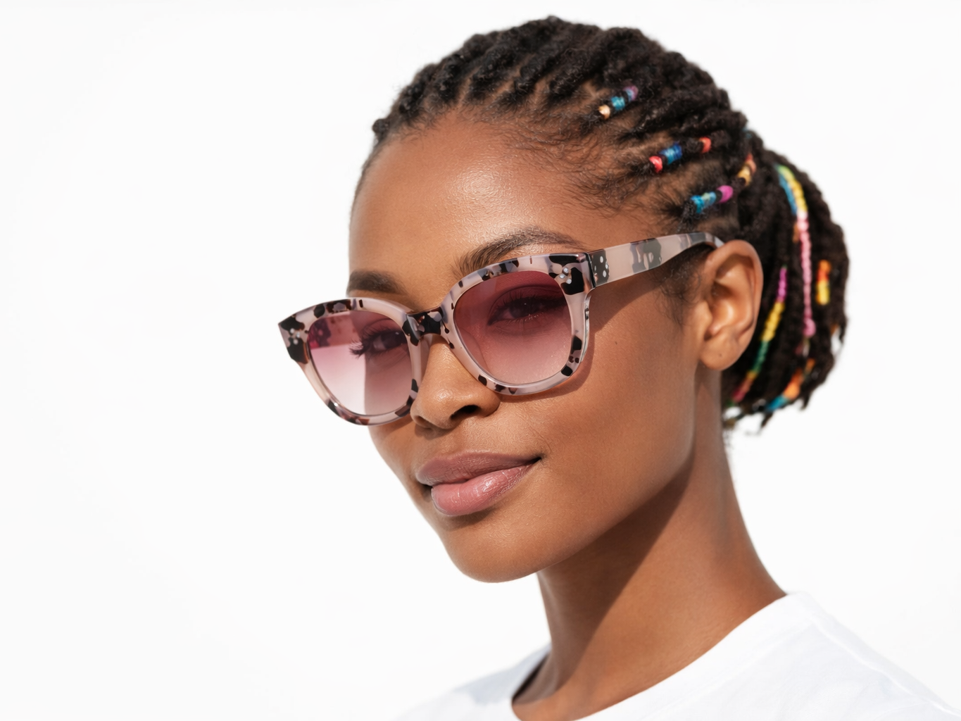 Saniya Oval Sunglasses